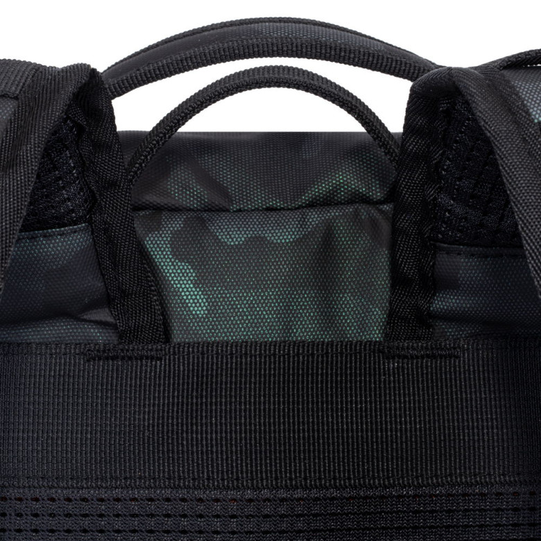 Рюкзак для ноутбука 15.6" RIVACASE, 7631 navy camo Рюкзак для ноутбука 15.6" RIVACASE, 7631 navy camo