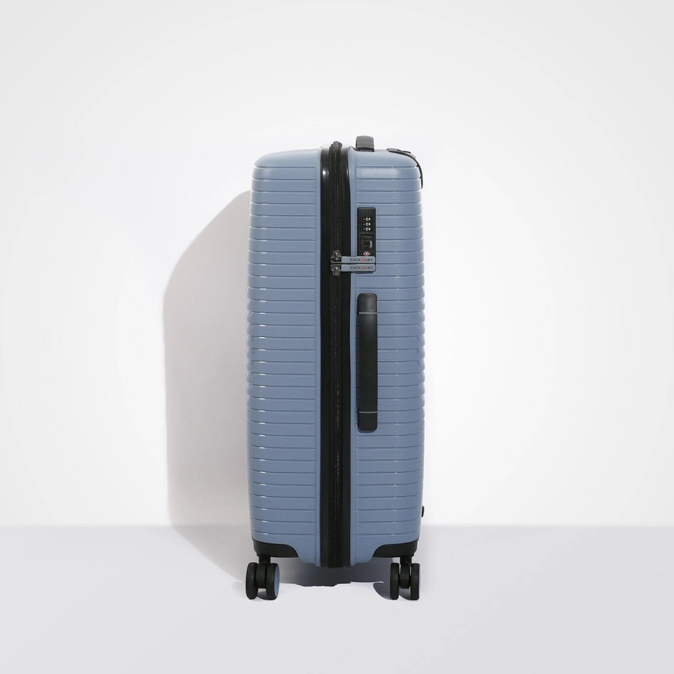 Чемодан Eberhart Eagle 50E-032 4 колеса серо-голубой Чемодан Eberhart Eagle 50E-032 4 колеса серо-голубой