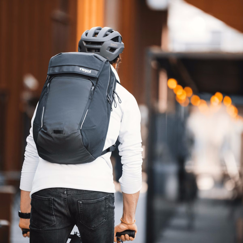 Рюкзак Thule Paramount Commuter Backpack 27L Black Рюкзак Thule Paramount Commuter Backpack 27L Black