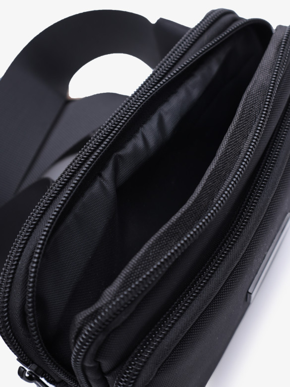 Сумка на пояс Baggins 35007 черная