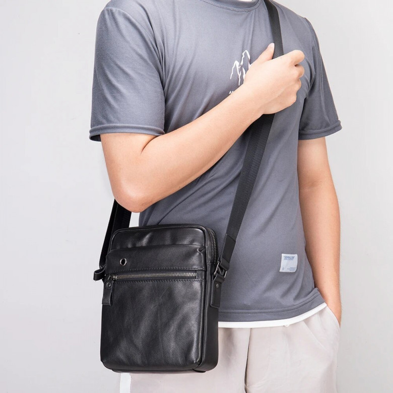 Мужская сумка через плечо 8717 чёрная Мужская сумка через плечо 8717 чёрная