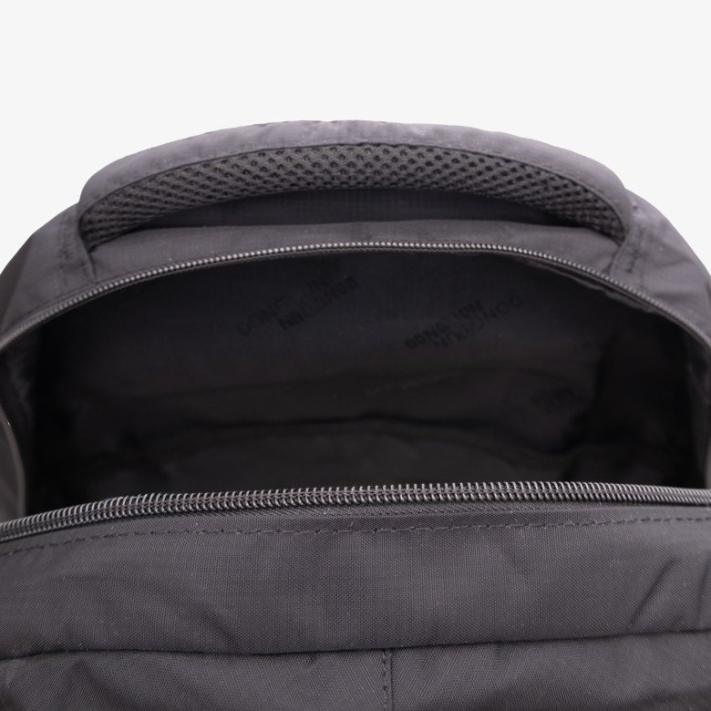 Рюкзак DongRun 3005 черный Рюкзак DongRun 3005 черный