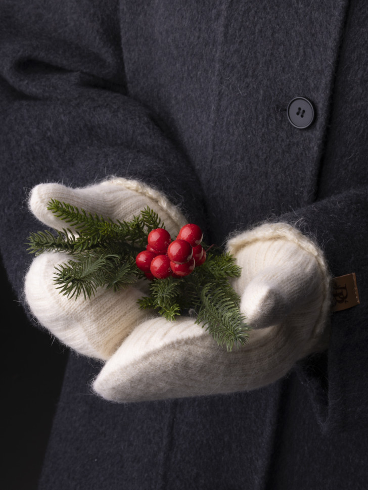 Варежки женские Корона 6559 кремовые