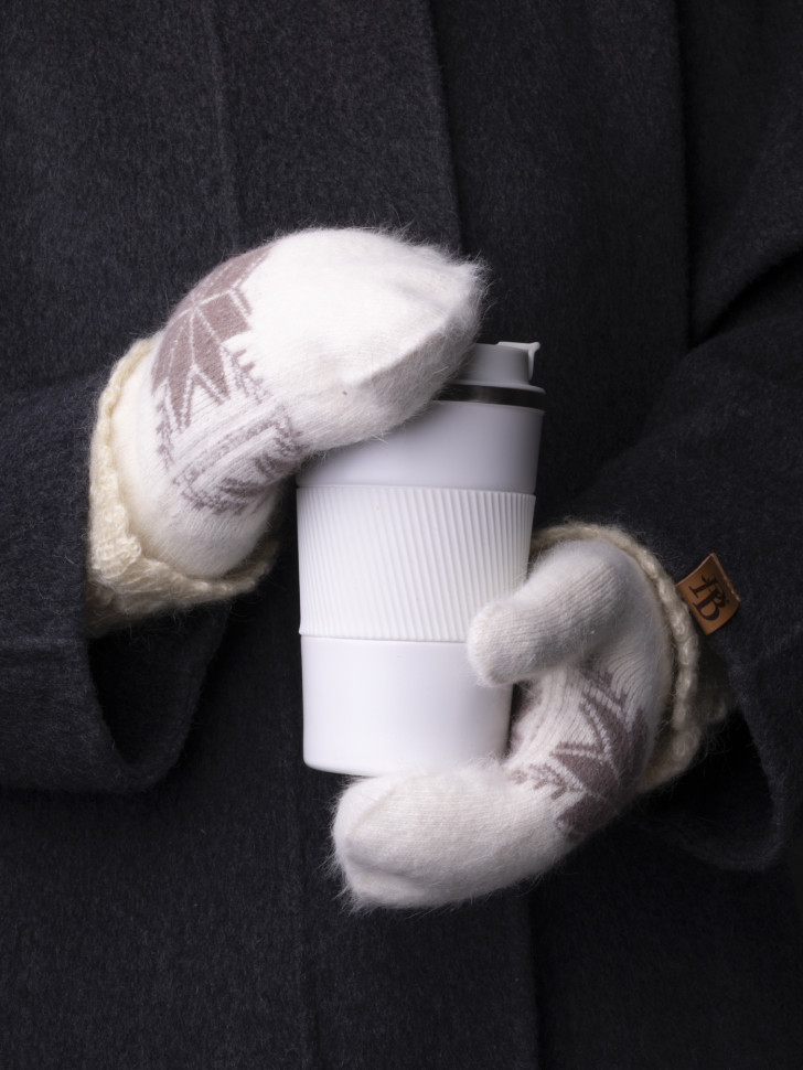 Варежки женские Корона 3046 молочные