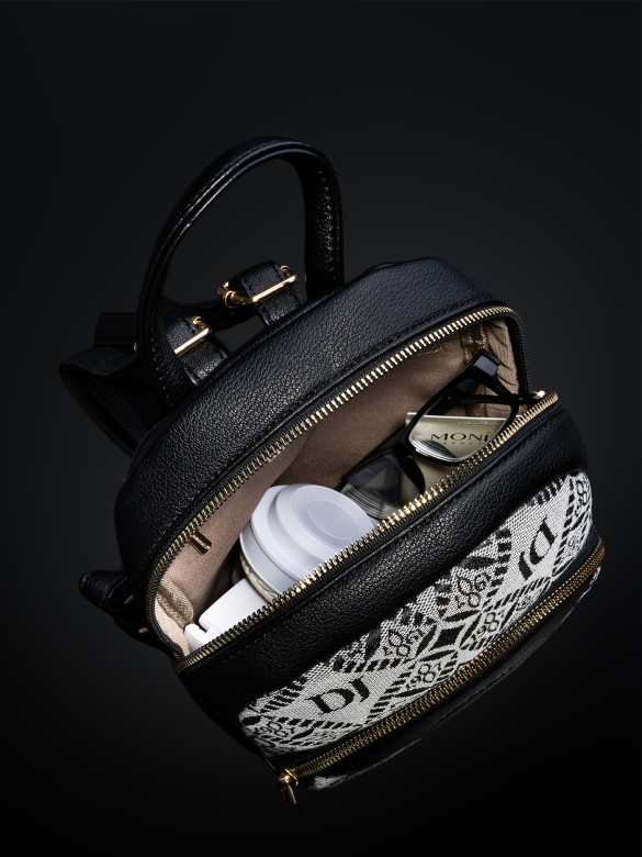 Рюкзак городской David Jones 7237 black