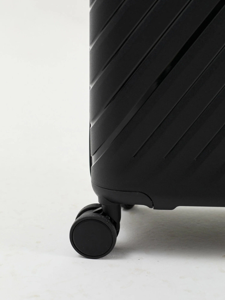 Чемодан L'Case, Basel без расширения Чемодан L'Case, Basel без расширения