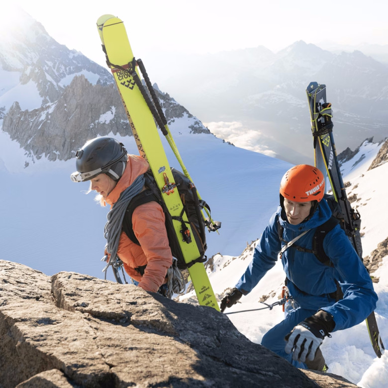 Туристический рюкзак Thule Stir Alpine 40L 3204502 Obsidian Туристический рюкзак Thule Stir Alpine 40L 3204502 Obsidian